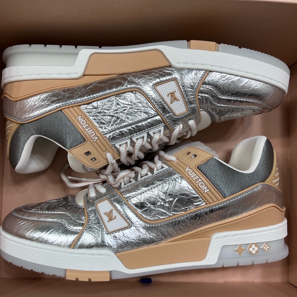 LOUIS VUITTON TRAINER SNEAKERS